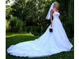 USED,  WHITE wedding dress with lace up corset back which....
